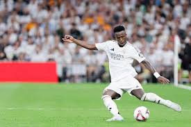 亿万28：姚明范志毅F1围场同框 上海老乡聊得来.